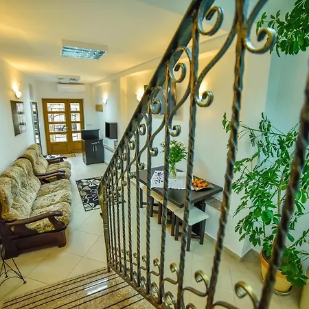 بيت شباب Hostel Sinj