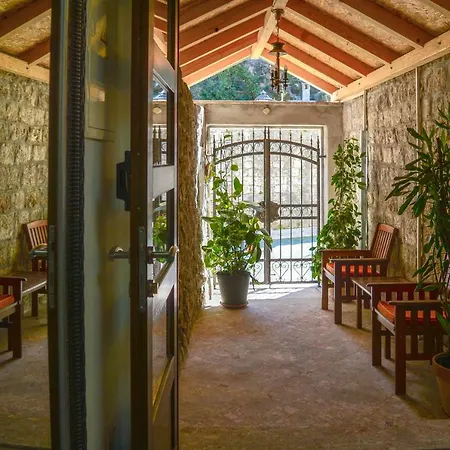 بيت شباب Hostel Sinj