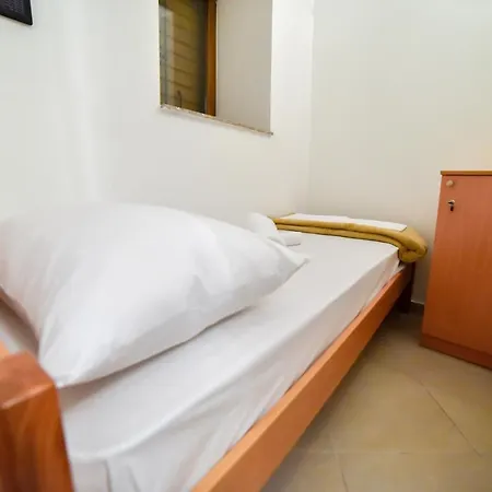 Hostel Sinj Vandrarhem *