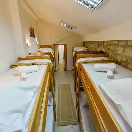 Vandrarhem Hostel Sinj