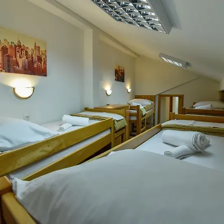 Hostel Sinj 호스텔