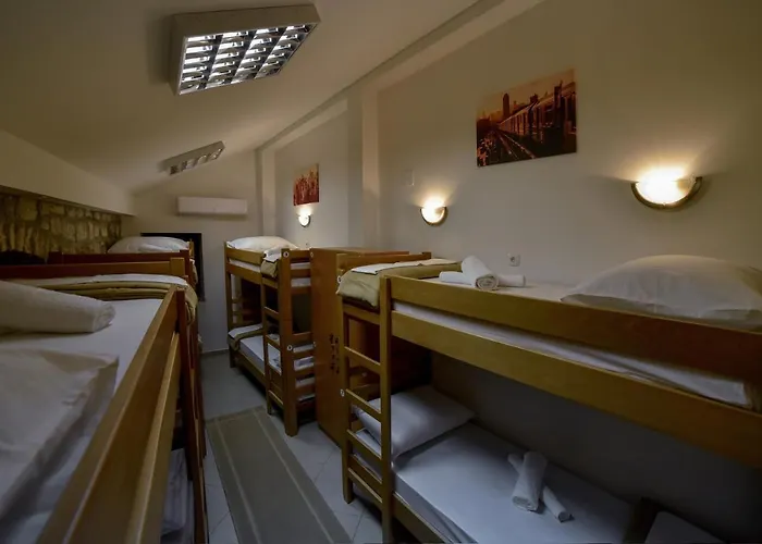 Hostel Sinj Sinj